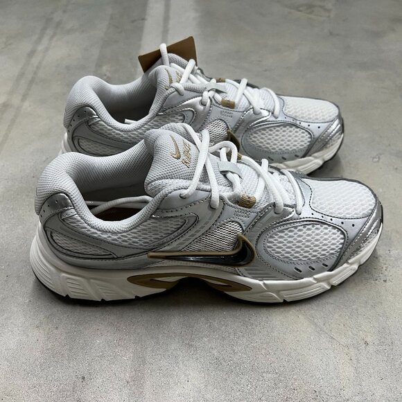 Nike V5 RNR Men's Parachute Beige Metallic Pewter HJ5228-102 - New - Picture 3 of 6